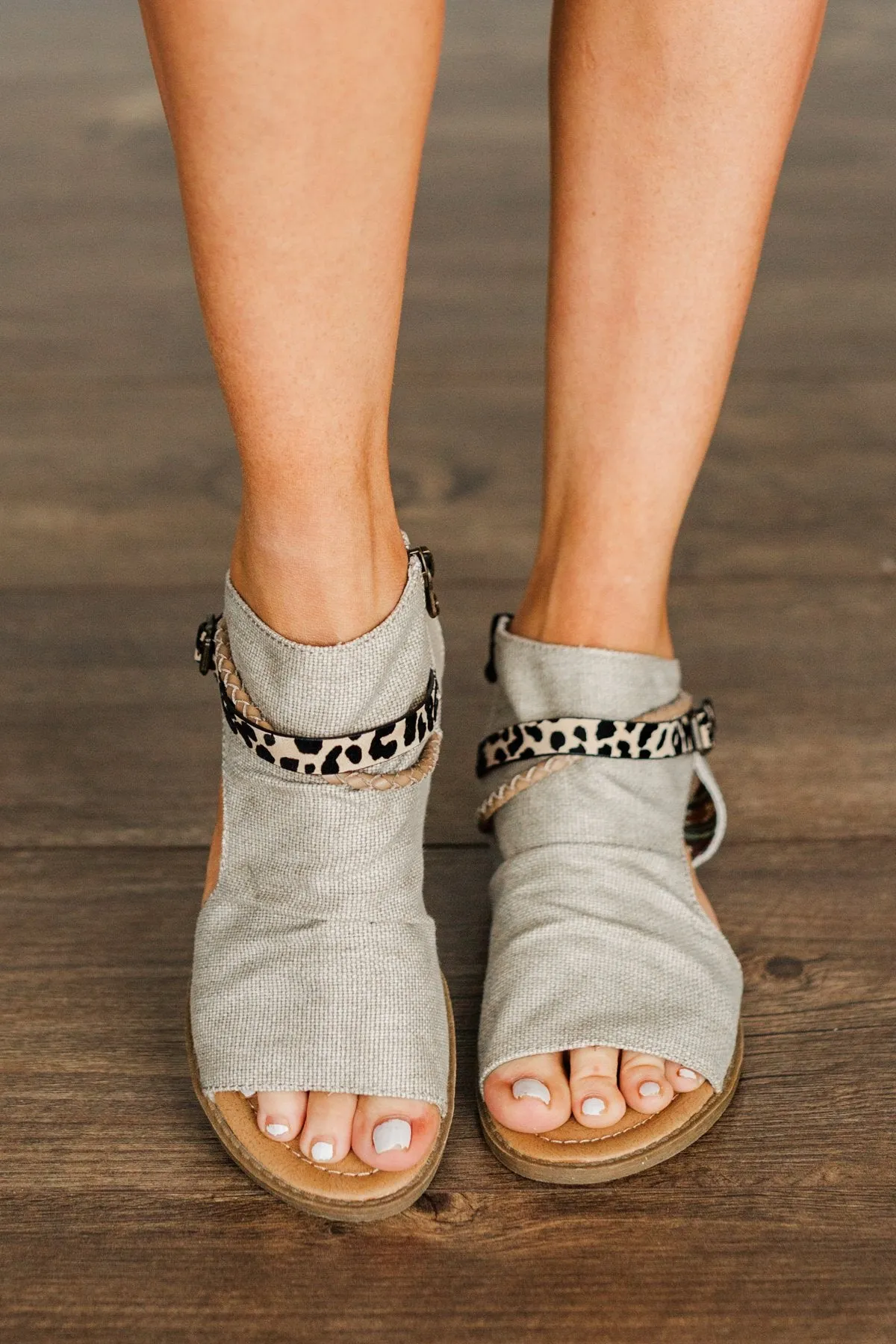 Blowfish Blitz Sandals- Light Taupe Rancher