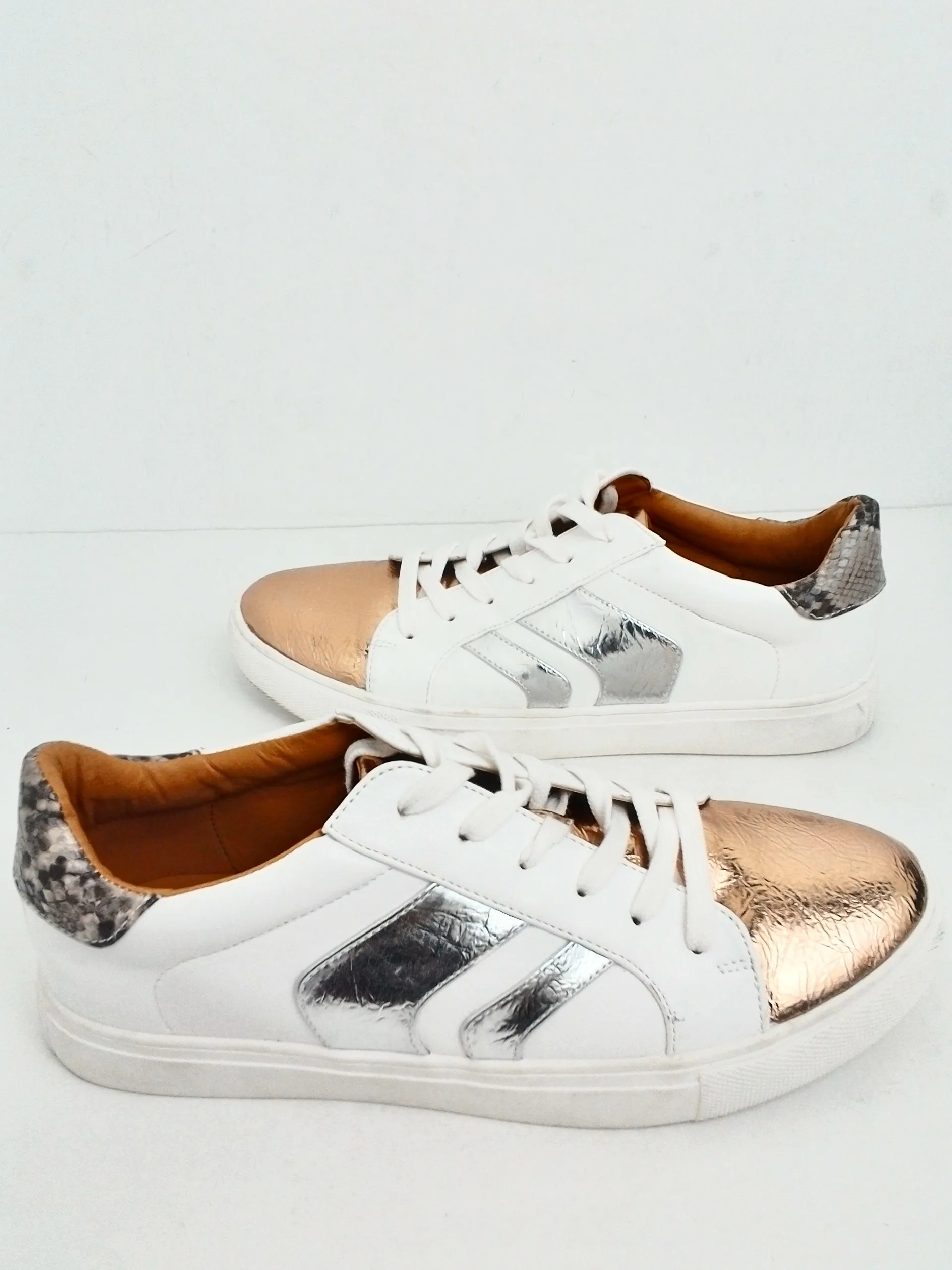 Dolce Vita Women's Aldy White/Rose Gold Sneakers Size 9