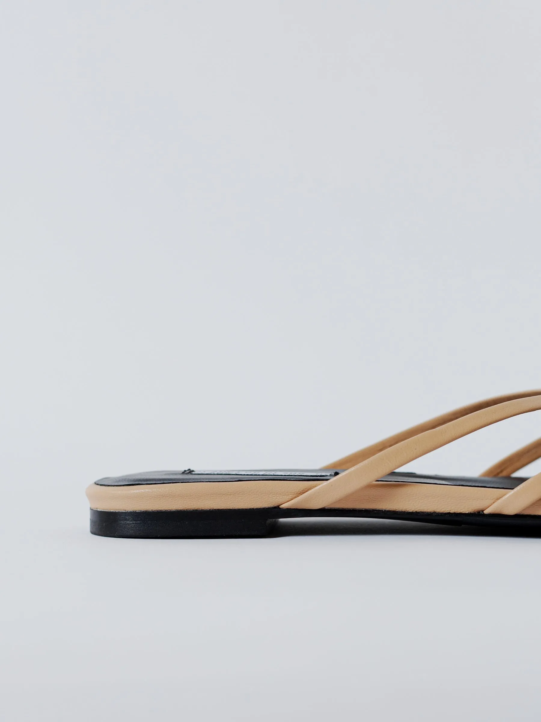 THE JENNIE FLAT NUDE