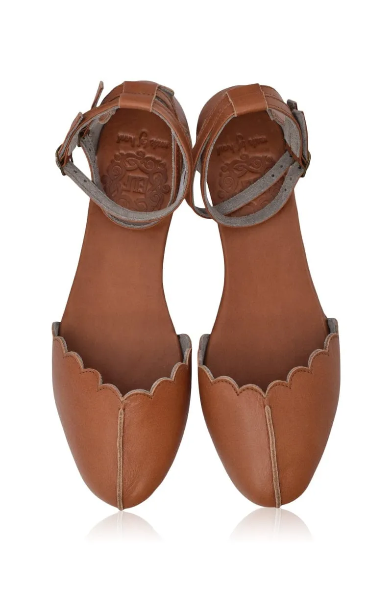 Venus Leather Flats in Vintage Camel