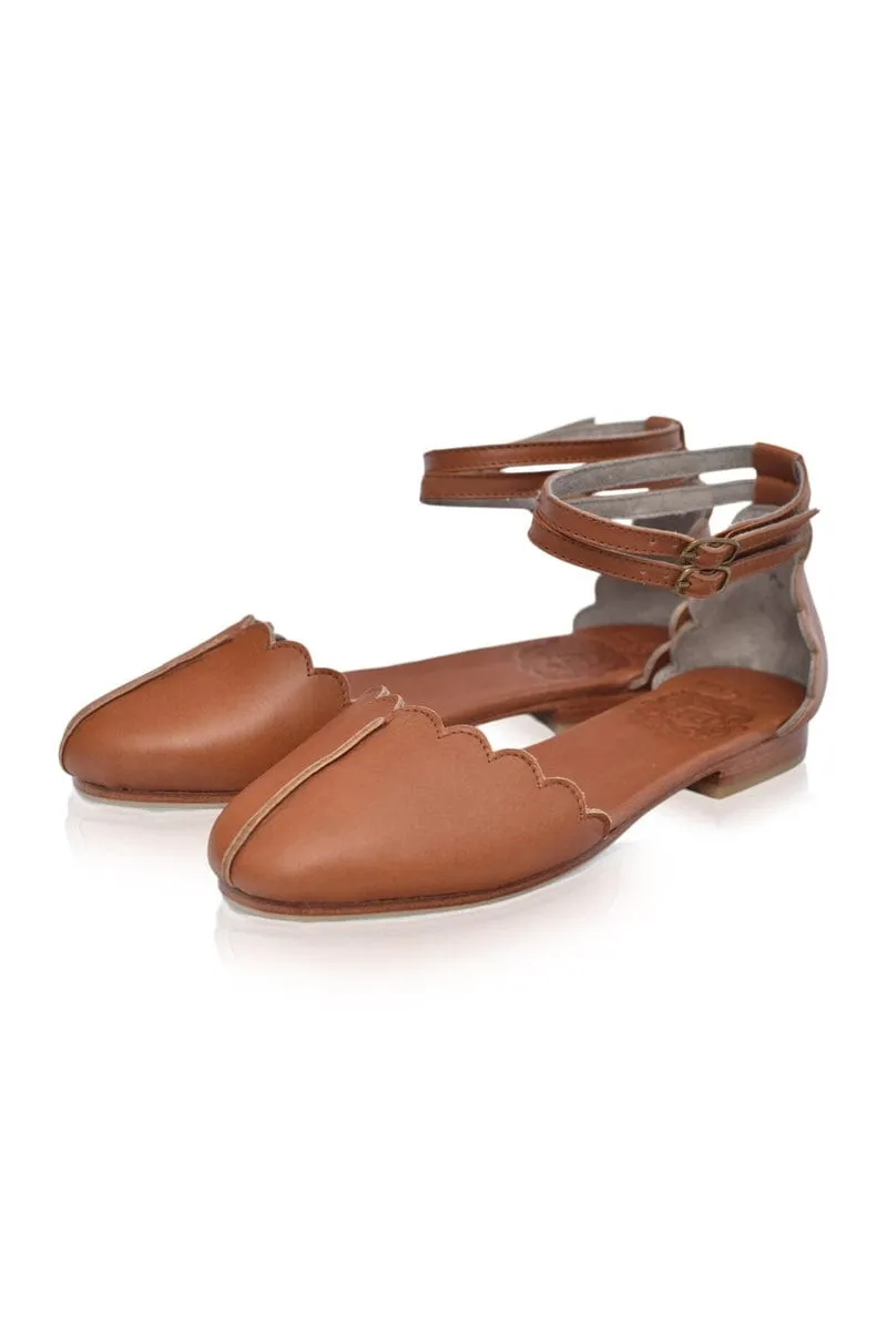 Venus Leather Flats in Vintage Camel