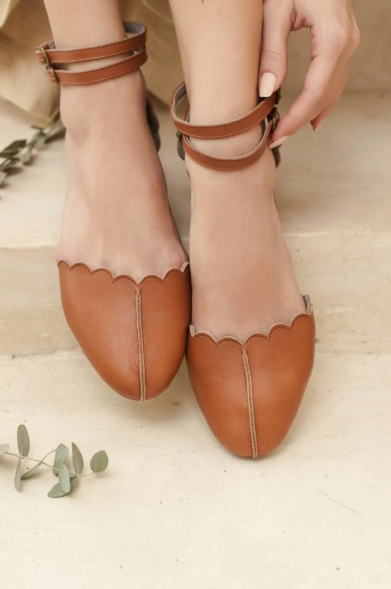 Venus Leather Flats in Vintage Camel